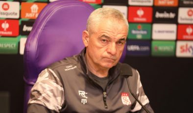 Sivasspor Teknik Direktörü Rıza Çalımbay: ‘Fiorentina’dan korkmuyoruz’